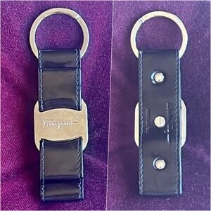 RARE Salvatore Ferragamo Black Patent Leather Vara Bow Silver Keyring NEW